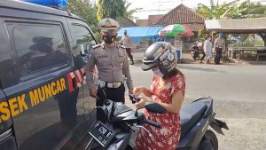 Polsek Muncar Gelar Operasi Yustisi, 25 Warga Mendapat Teguran