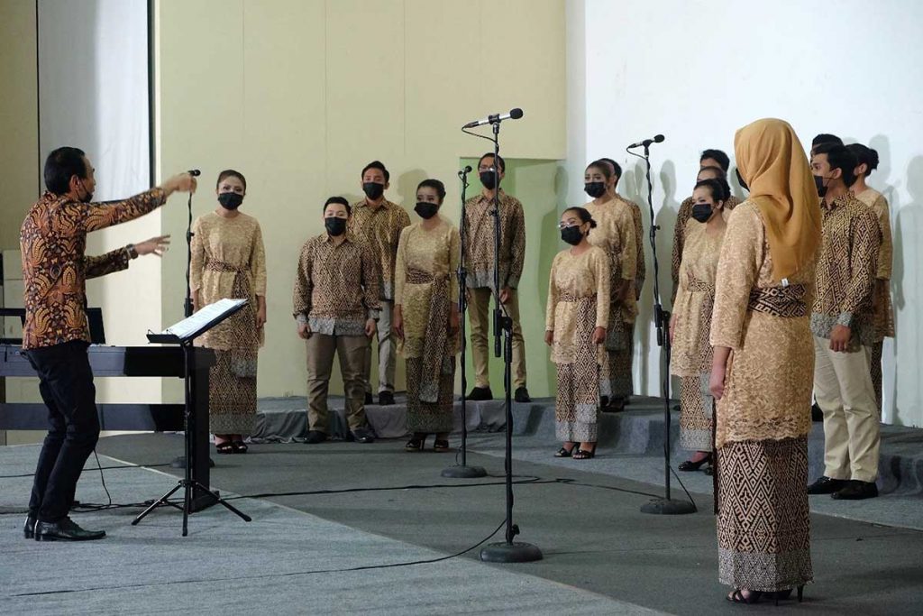 Salah satu pengambilan sesi kategori. (ist) - VOX Coeleistis Choir ITN Malang Raih Tiga Penghargaan Internasional di TICC 2021