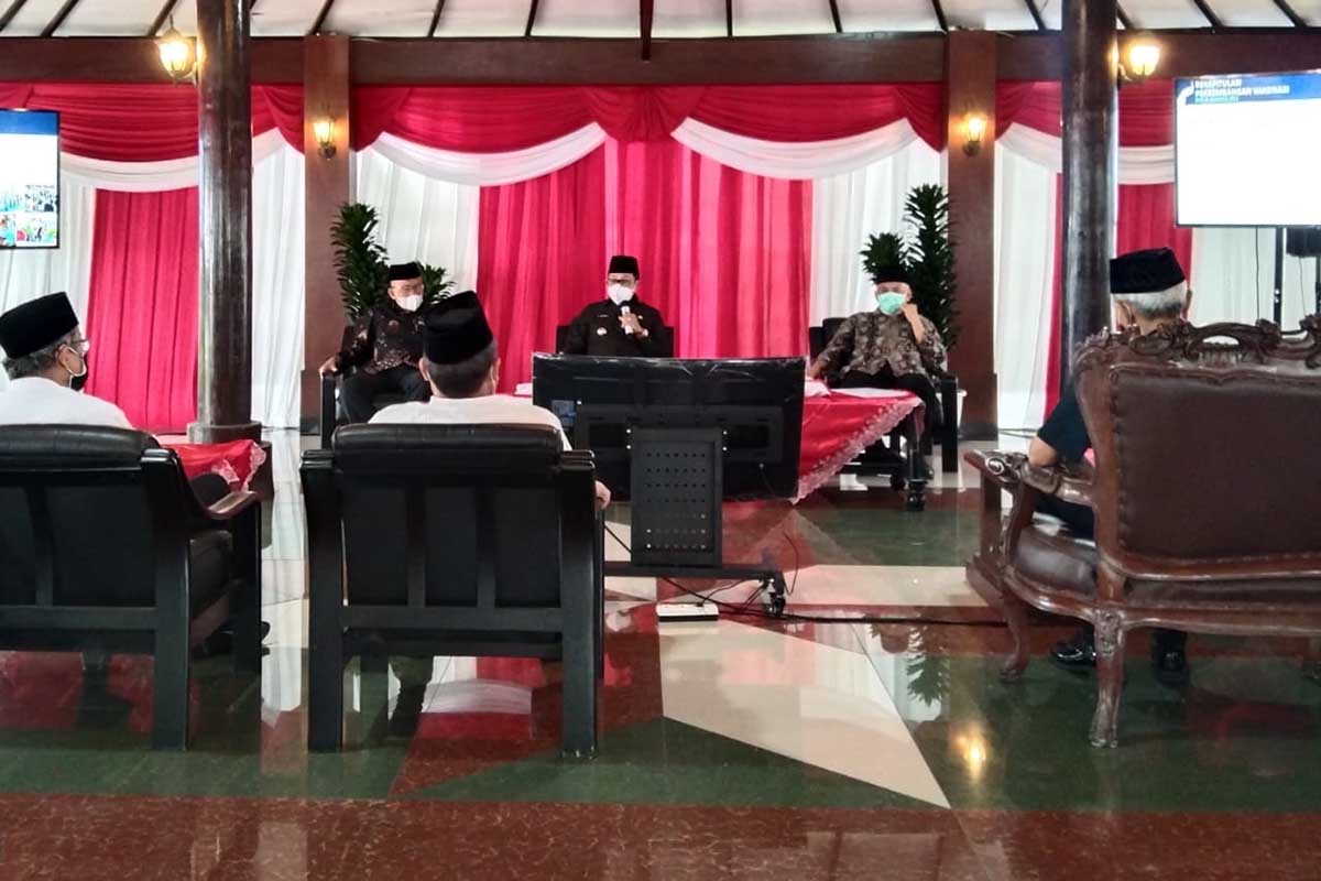 Audiensi Pemkot Malang dengan MUI, DMI, dan Takmir Masjid. (jaz) - Sutiaji: Rumah Ibadah Sebagai Prokes Melawan Covid-19