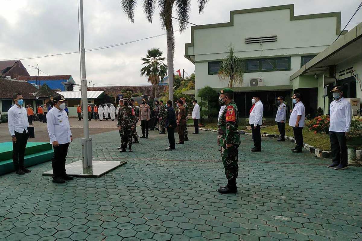 Bupati Hendy melaunching isolasi terpusat (Isoter) di Makodim 0824. (ist) - Pemkab Jember Akan Pindahkan Pasien Isoman Ke Isoter