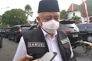 Bupati Malang, Sanusi menjelaskan kondisi penanganan covid-19 di wilayahnya. (jaz) - Bupati Malang Respon Menko Marves-Kemenkes, Begini Penjelasannya