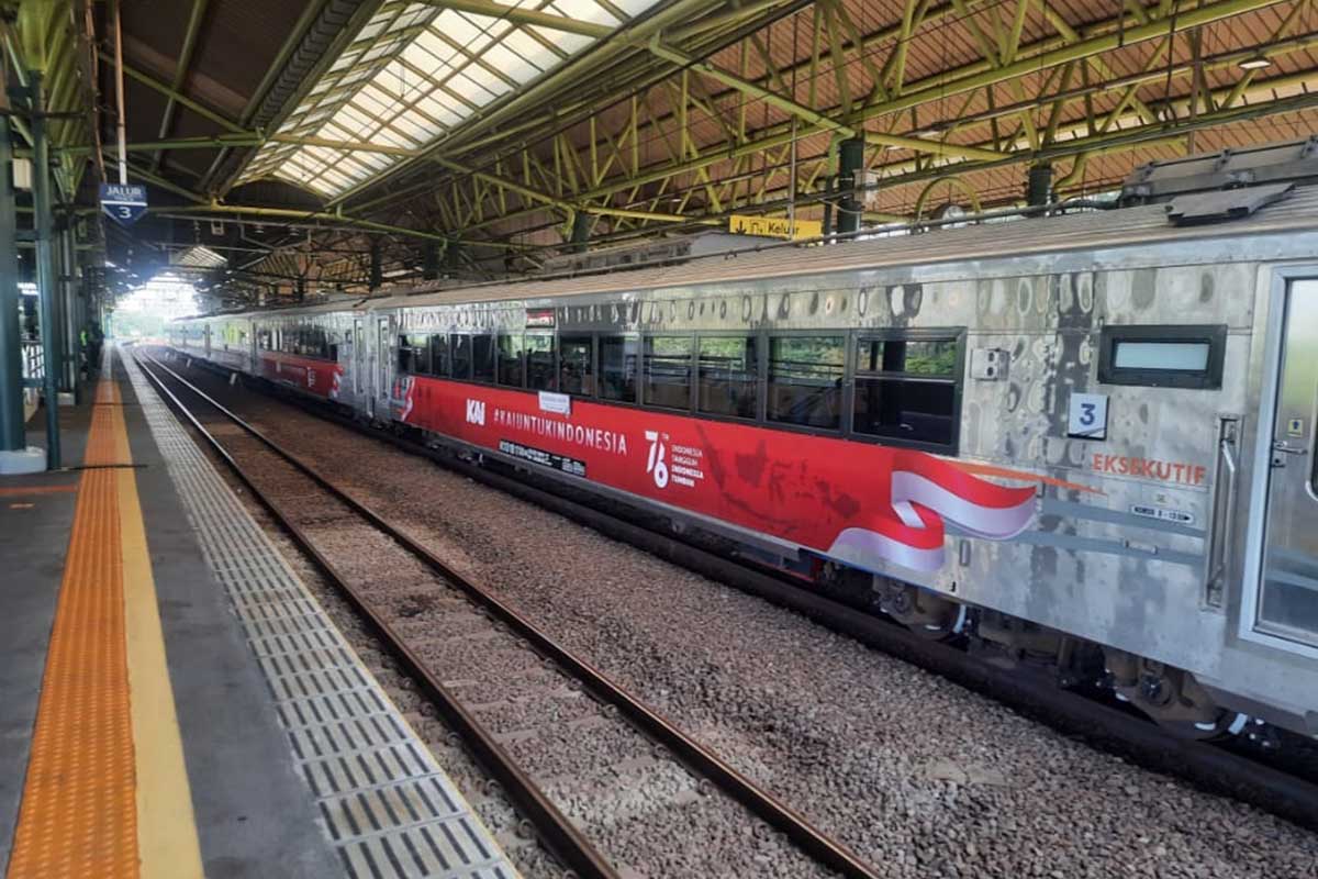 KAI Sematkan Livery Khusus HUT 76 Kemerdekaan RI
