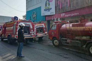 Kursus EF Ruko Wow Sawojajar terbakar. (ist) - Kursus EF Ruko Wow Sawojajar Terbakar
