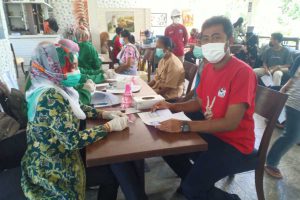PDI Penjuangan Banyuwangi Gelar Vaksinasi Covid-19 di Tempat Wisata
