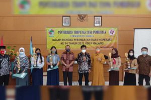 Para pemenang lomba HUT ke-74 Koperasi tingkat SMP/MTs. (ist) - Peringati HUT ke-74 Koperasi, Dekopinda Gelar Lomba Pelajar