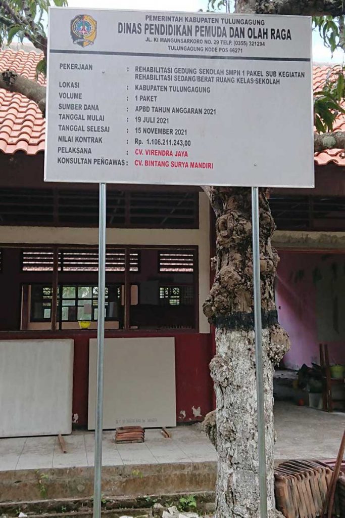 Rehabilitasi Gedung SMPN 1 Pakel Diduga Kurangi Spesifikasi dalam RAB