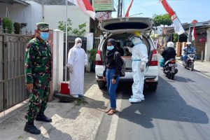 Tim gabungan tetap komitmen pindahkan isoman ke isoter. (ist) - Di Akhir PPKM Level IV, Tim Gabungan Tetap Komitmen Pindahkan Isoman ke Isoter
