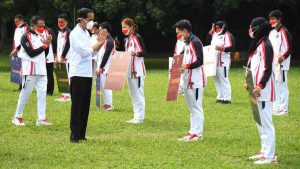 Pemberian bonus atlet olimpiade. (ist) - Jokowi Beri Bonus Atlet Olimpiade, Segini Nominalnya
