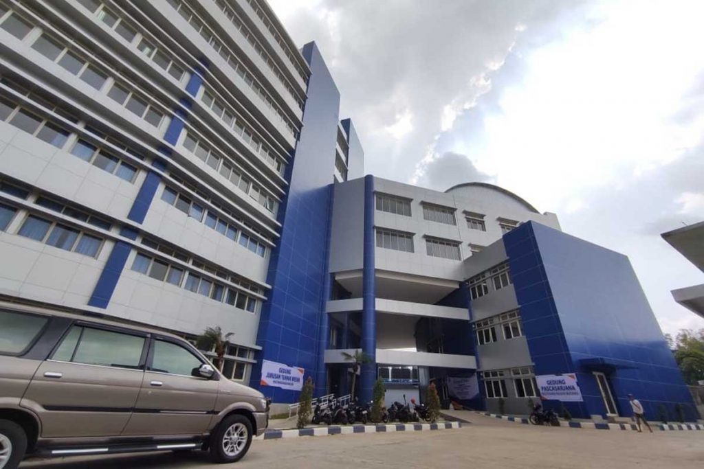 Akses utama menuju gedung Jurusan Teknik Mesin dan Pascasarjana Polinema. (ist) - Presiden Jokowi Resmikan Gedung Baru Jurusan Teknik Mesin dan Pascasarjana Polinema