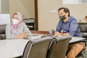 Direktur Utama Tugu Tirta, M Nor Muhlas SPd, MSi dan Direktur Teknik, Ir Ari Mukti MT. (ist) - Jadi Jujugan PDAM se-Indonesia, Tugu Tirta Raih Top BUMD Awards