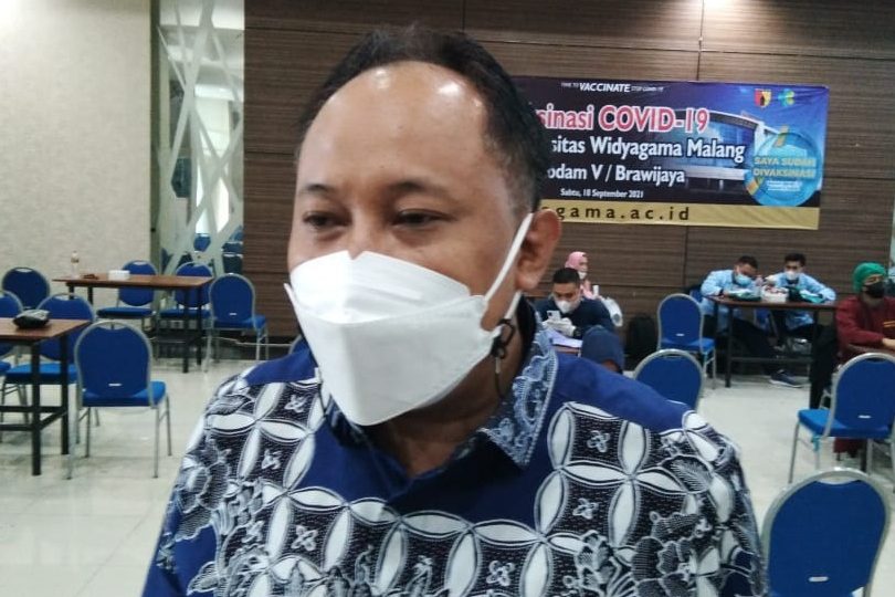 Ketua IKAWIGA, H Moh Supriyadi ST MT, menjawab pertanyaan awak media.