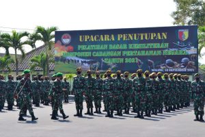 Pangdam V/Brw inspeksi pasukan Komcad Matra Darat.