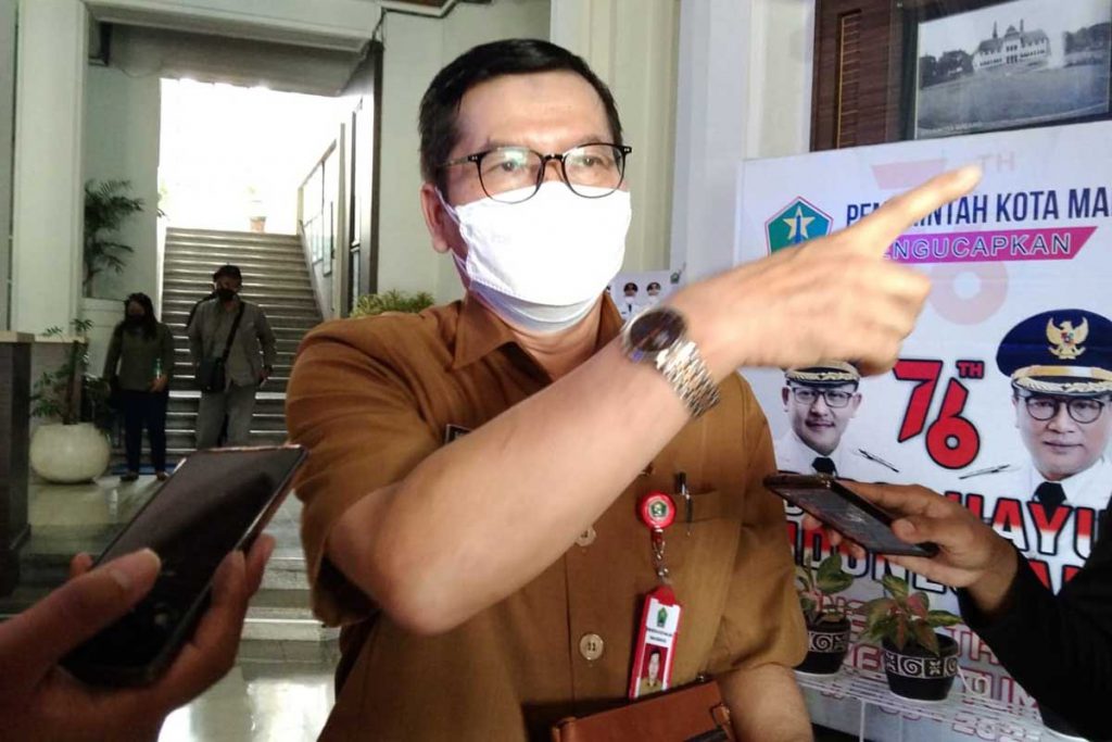 Kadinkes Kota Malang, dr Husnul Muarif, beberkan update ibu hamil terpapar covid-19. (jaz) - Ibu Hamil Terpapar Covid-19 Bisa Ditangani Melalui Puskesmas - Bidan Wilayah