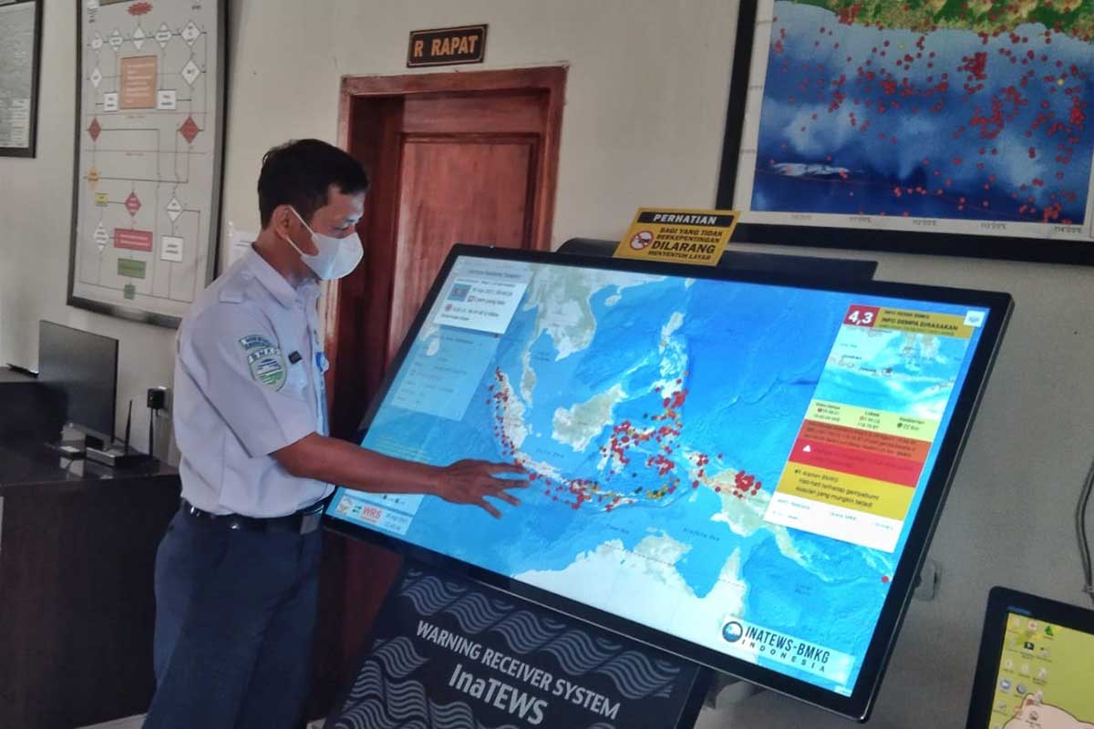 Kepala BMKG Stasiun Karangkates, Ma'muri ditemui di kantornya. (jaz) - BMKG Karangkates Usulkan Desa Tambakrejo ke UNESCO