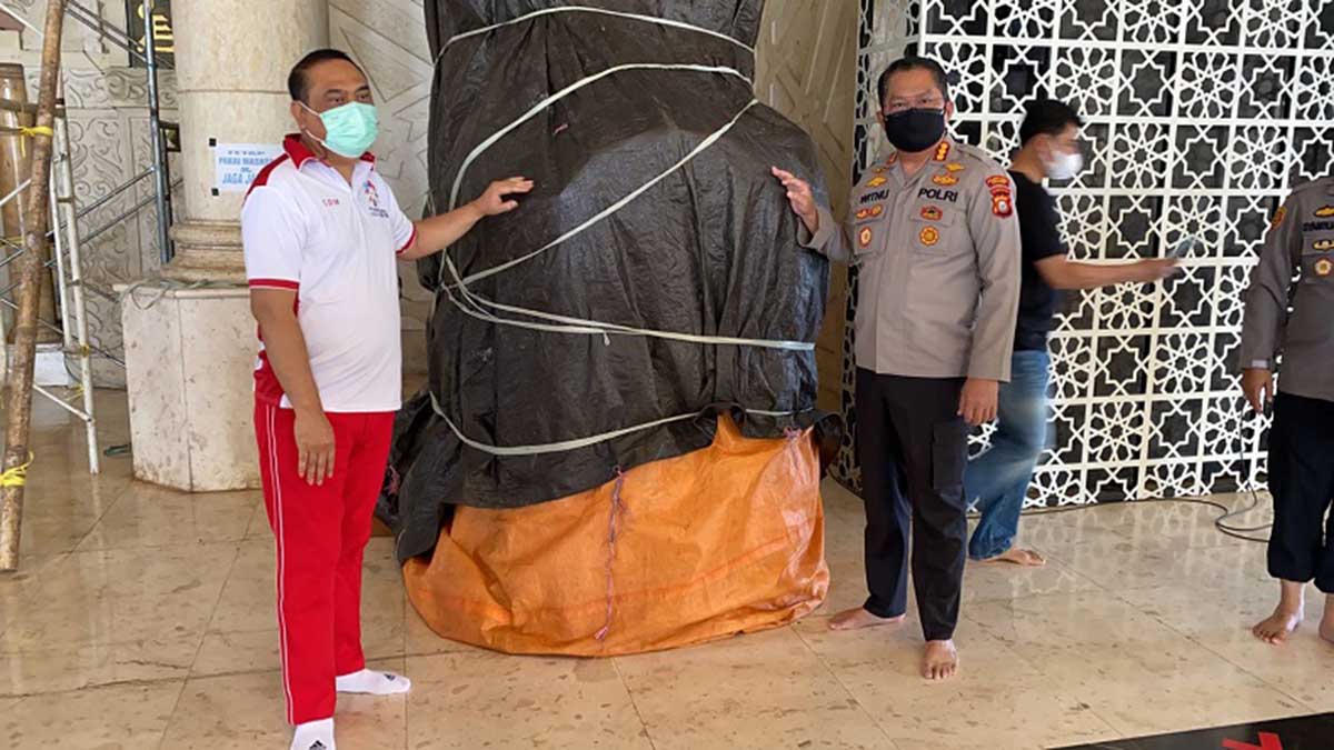 Mimbar Masjid Raya Makassar yang dibakar. (ist) - Mimbar Masjid Raya Makassar Dibakar Orang Misterius