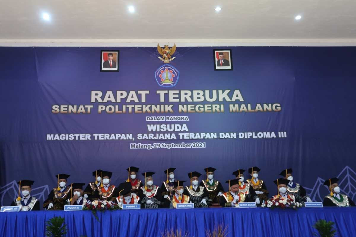 Para senat dalam wisuda gelombang I tahun akademik 2020/2021. (ist) - Polinema Wisuda 749 Lulusan Gelombang I 2020/2021