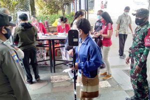 Pengawasan mulai dari pendaftaran agar tidak terjadi penumpukan dan taat prokes. (ist) - Genjot Vaksinasi Dosis 2, Penuhi Target Herd Immunity Maksimal