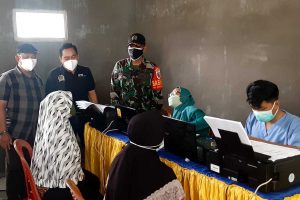 Vaksinasi bagi warga RW 02 sampai RW 04 Kelurahan Cemorokandang. (ist) - Anggota DPRD Kota Malang Dampingi Vaksinasi Cemorokandang