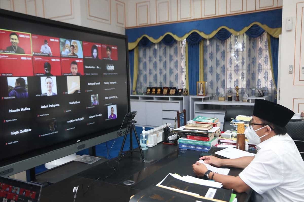 Walikota Malang Sutiaji berdialog dengan para pemuda entrepreneur. (ist) - Respon 1000 Start Up Digital, Sutiaji: Negara Diangkat Pemuda Entrepreneur