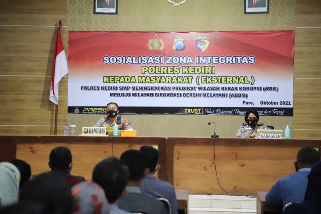 Kegiatan sosialisasi ini dipimpin langsung oleh Kapolres Kediri, AKBP Lukman Cahyono S.I.K., M.H. - Polres Kediri Gelar Sosialisasi Pembangunan ZI menuju WBK WBBM