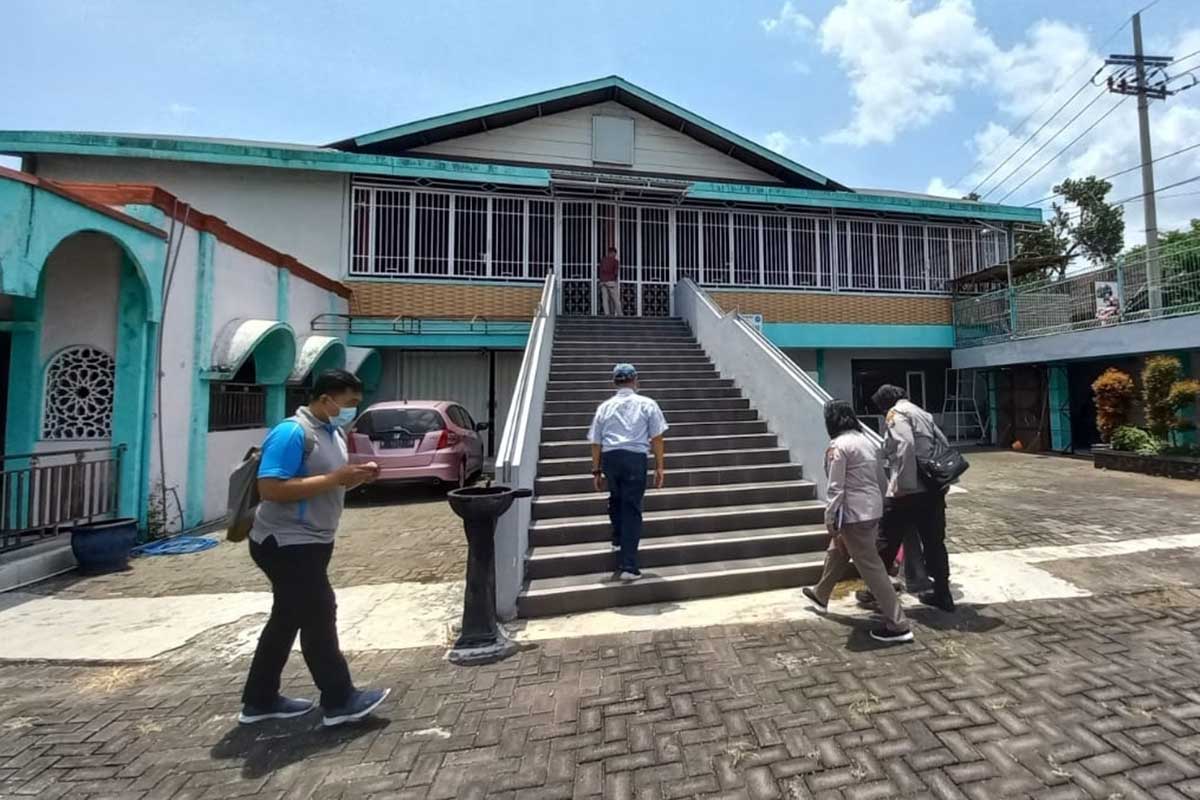 Lokasi verifikasi pendaftaran online dan skrining vaksinasi di IKIP Budi Utomo Malang. (ist) - PWI Malang Raya Gelar 1.000 Vaksin Besok, Daftar di Link Berikut