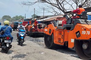 Perbaikan jalan Pasar Gadang. (ist) - Minimalisir Bahaya Jalan Berlubang, Pemkot Malang Benahi Jalan Pasar Gadang