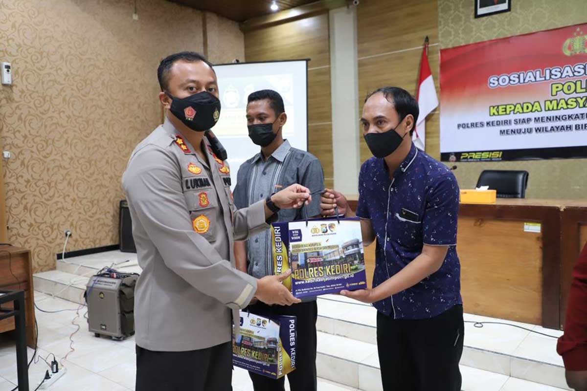 Polres Kediri Gelar Sosialisasi Pembangunan ZI menuju WBK WBBM