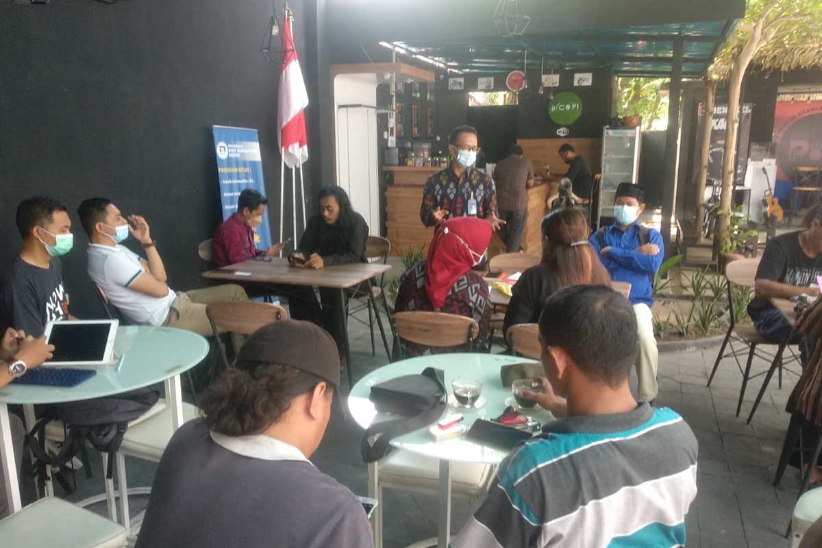 Program digitalisasi Qris dan permodalan dari BNI Kediri yang digelar di Cafe Pare Point di jalan Flamboyan 135 Tulungrejo Kecamatan Pare pada, Kamis (21/10/2021) pagi - BNI Support Digitalisasi Qris dan Permodalan UMKM Kampung Inggris