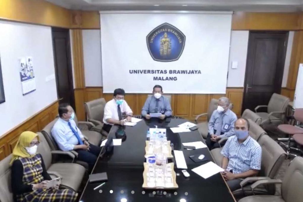 Rektor dan jajaran Wakil Rektor saat memberikan keterangan kepada awak media. (rhd) - UB Berstatus PTN-BH, Dorong Percepatan Target World University