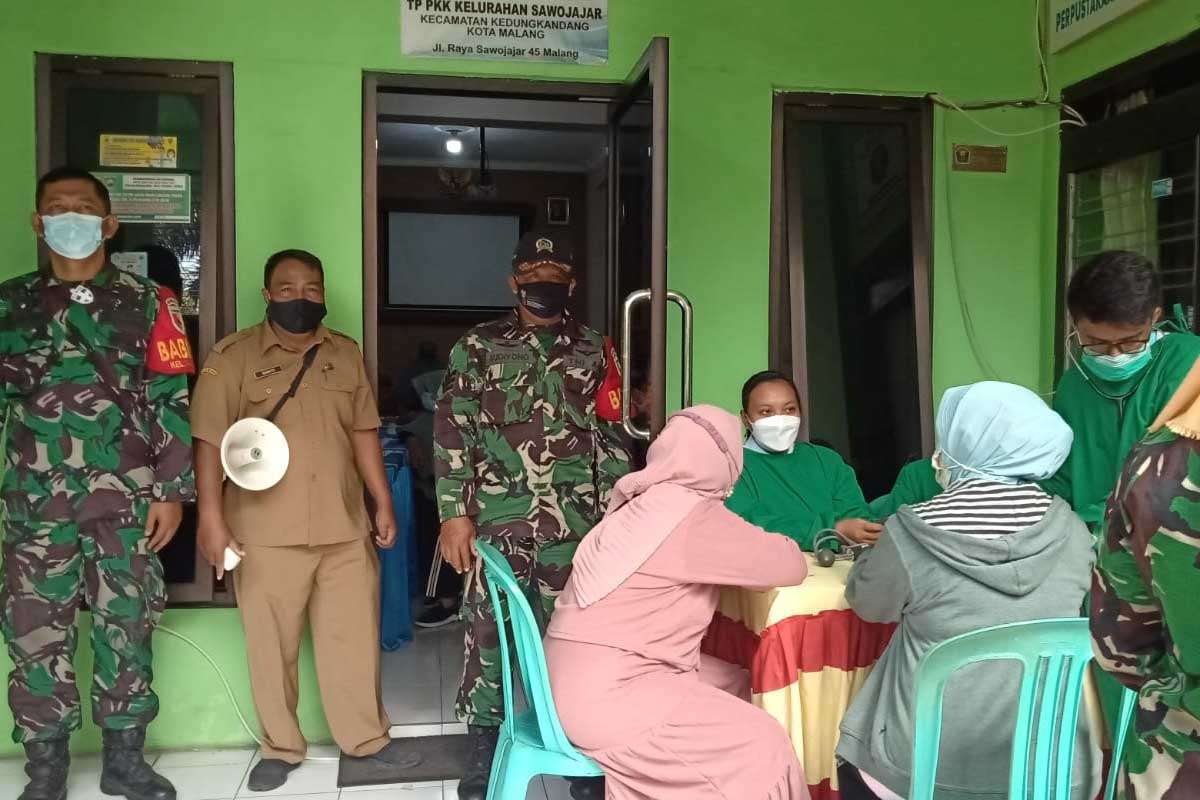 Serbuan Vaksinasi diselenggarakan di tiap wilayah Puskesmas. (ist) - Geber Serbuan Vaksinasi Demi Capaian Herd Immunity