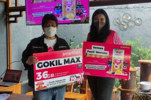 Smartfren perkenalkan Gokil Max. (rhd) - Smartfren Gokil Max Hadirkan Kuota Lokal, Layanan Sultan Harga Teman