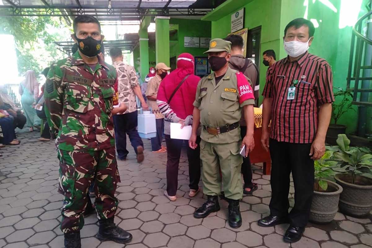 Suasana vaksinasi lansia di Madyopuro. (ist) - Warga Lansia Madyopuro Jalani Vaksinasi
