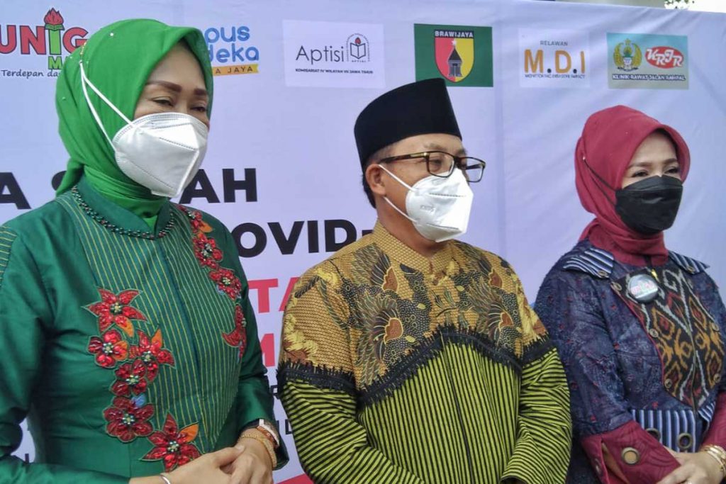 Walikota Malang, Drs H Sutiaji menjelaskan wacana vaksin boster. (jaz) - Antisipasi Gelombang Lonjakan Covid-19, Wacana Booster Tiga Berlanjut