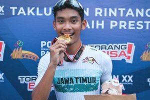 Yossy Aditya Nugraha, menyumbangkan medali emas dan perunggu cabor sepatu roda. (ist) - Mahasiswa UM Sumbang Medali di PON XX Papua 2021