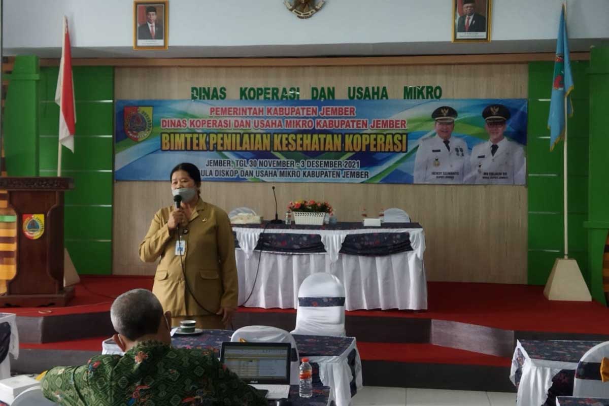 Bimtek Penilaian Kesehatan Koperasi di Aula Diskop dan Usaha Mikro Kabupaten Jember. (ist) - Diskop Jember Gelar Bimtek Penilaian Kesehatan Koperasi