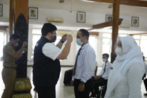 Bupati Kediri, Hanindhito Himawan Pramana saat membuka Diklat berpesan agar para calon Kepala Sekolah benar-benar memanfaatkan pelatihan ini - Pesan Bupati Kediri Dalam Diklat Calon Kepala Sekolah
