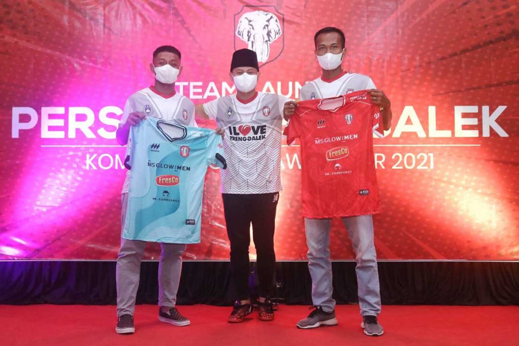 Bupati Trenggalek, Mochamad Nur Arifin melaunching Persiga untuk mengikuti kompetisi Liga 3 - Bupati Launching Persiga di Liga 3
