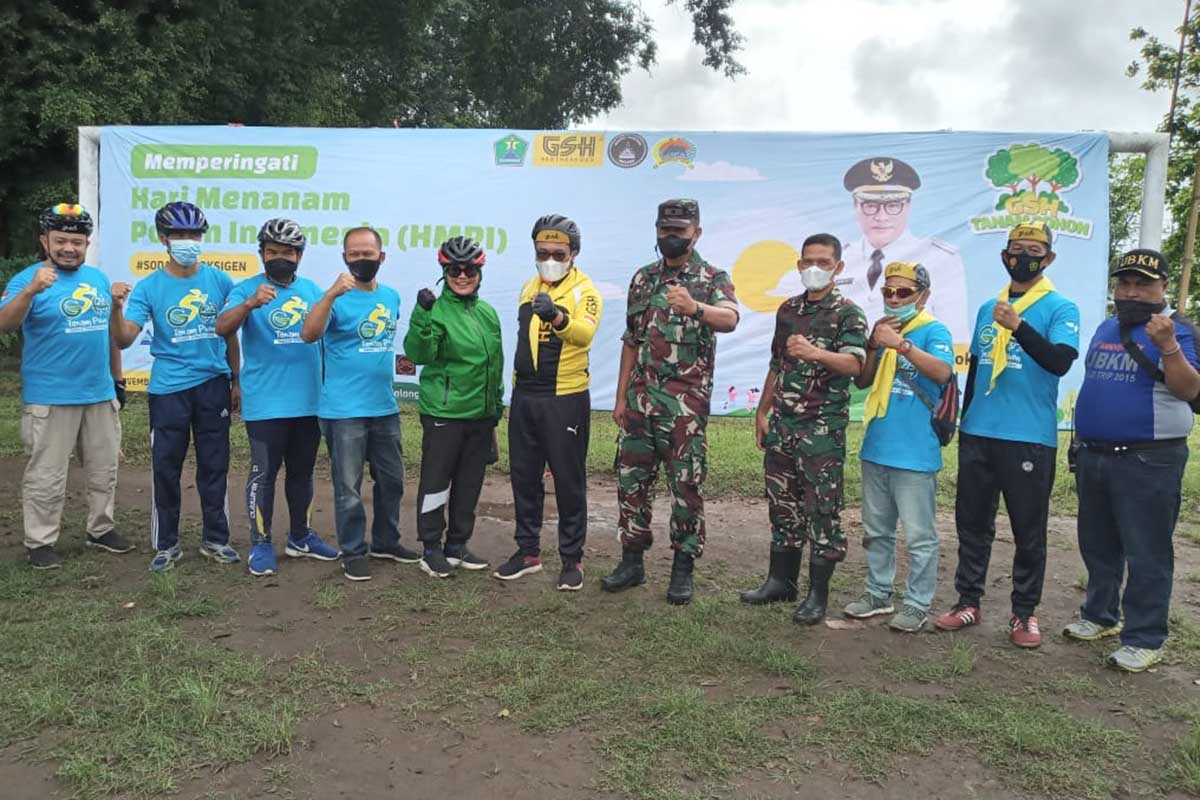 Gerakan menanam pohon, peringatai Hari Menanam Pohon Indonesia. (ist) - Wawali Tanam Pule Peringati Hari Menanam Pohon Indonesia