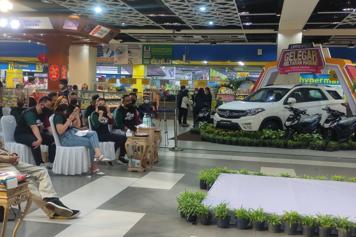 Mall Director LippoMalls dari 7 mal di Jatim mengikuti prosesi undian.