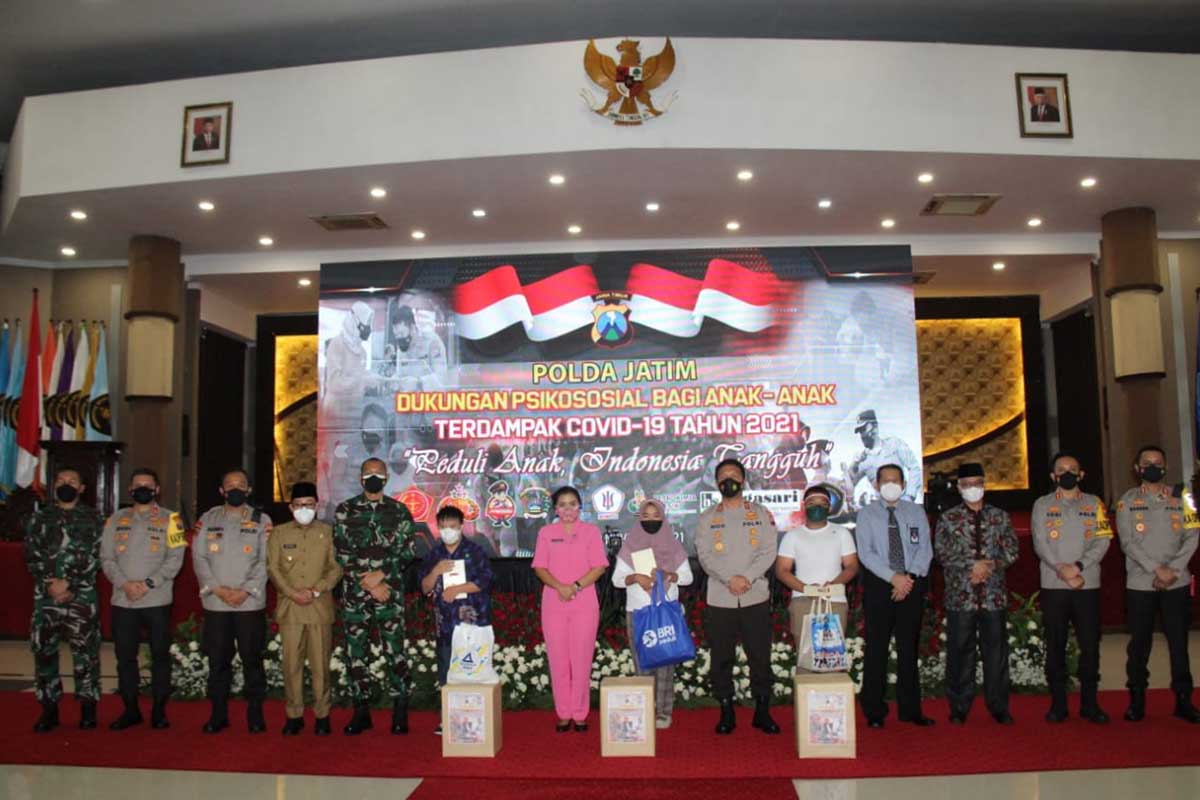 Kapolda didampingi jajaran Polri-TNI Malang Raya. (ist) - Kapolri Dukung Psikososial ABK dan Yatim Terdampak Covid-19