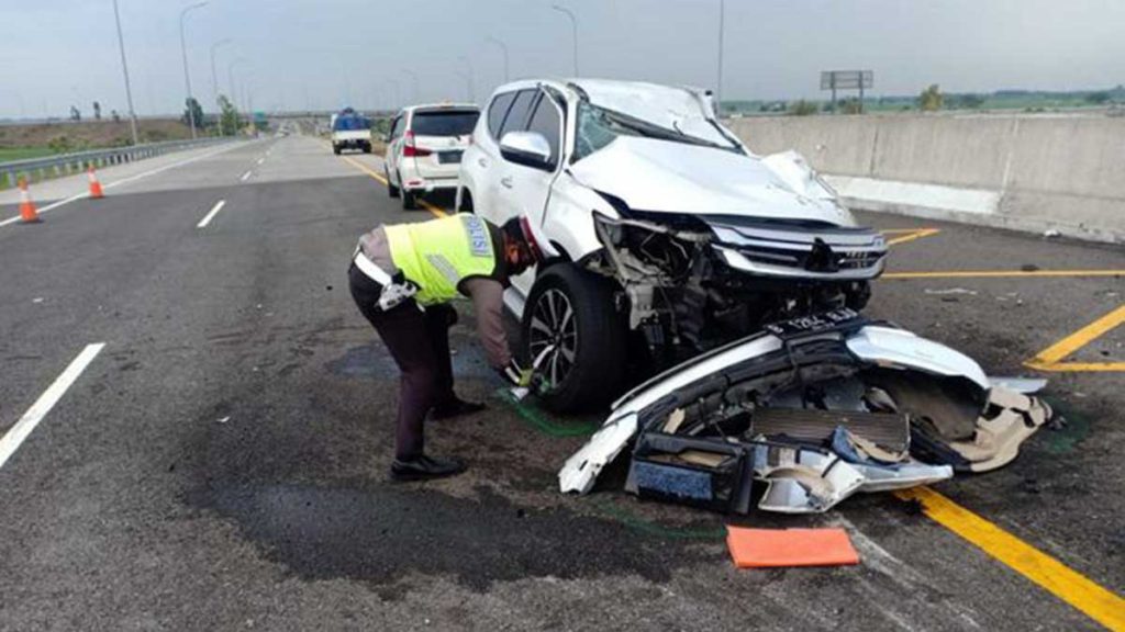 Kecelakaan Vanessa dan suami. (ist) - Vanessa Angel dan Suami Meninggal Akibat Kecelakaan di Tol Nganjuk