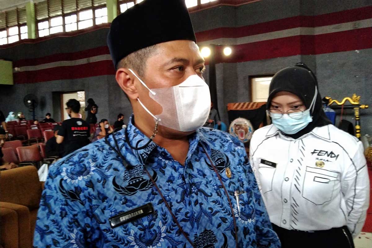 Kepala Dinas Pendidikan dan Kebudayaan (Disdikbud) Kota Malang, Suwarjana menjelaskan wacana penambahan PTM. (jaz) - Disdikbud Godok Wacana PTM Tambah Satu Setengah Jam