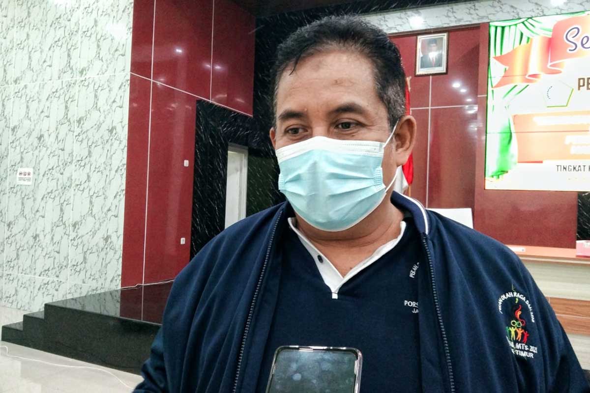 Kepala Kemenag Kota Malang, Dr H Muhtar Hazawawi MAg, menjelaskan peraturan terbaru guru madrasah swasta. (jaz) - Tanggapan Kemenag Terkait Prasyarat Penilaian GTK Harus Moderat