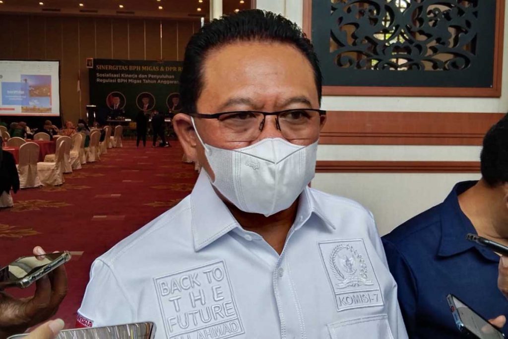 Komisi VII DPR RI, Ahmad Ali SH menjelaskan program yang harus dicapai. (jaz) - BPH Migas Gandeng DPR RI Komisi VII Sosialisasi Kinerja dan Regulasi