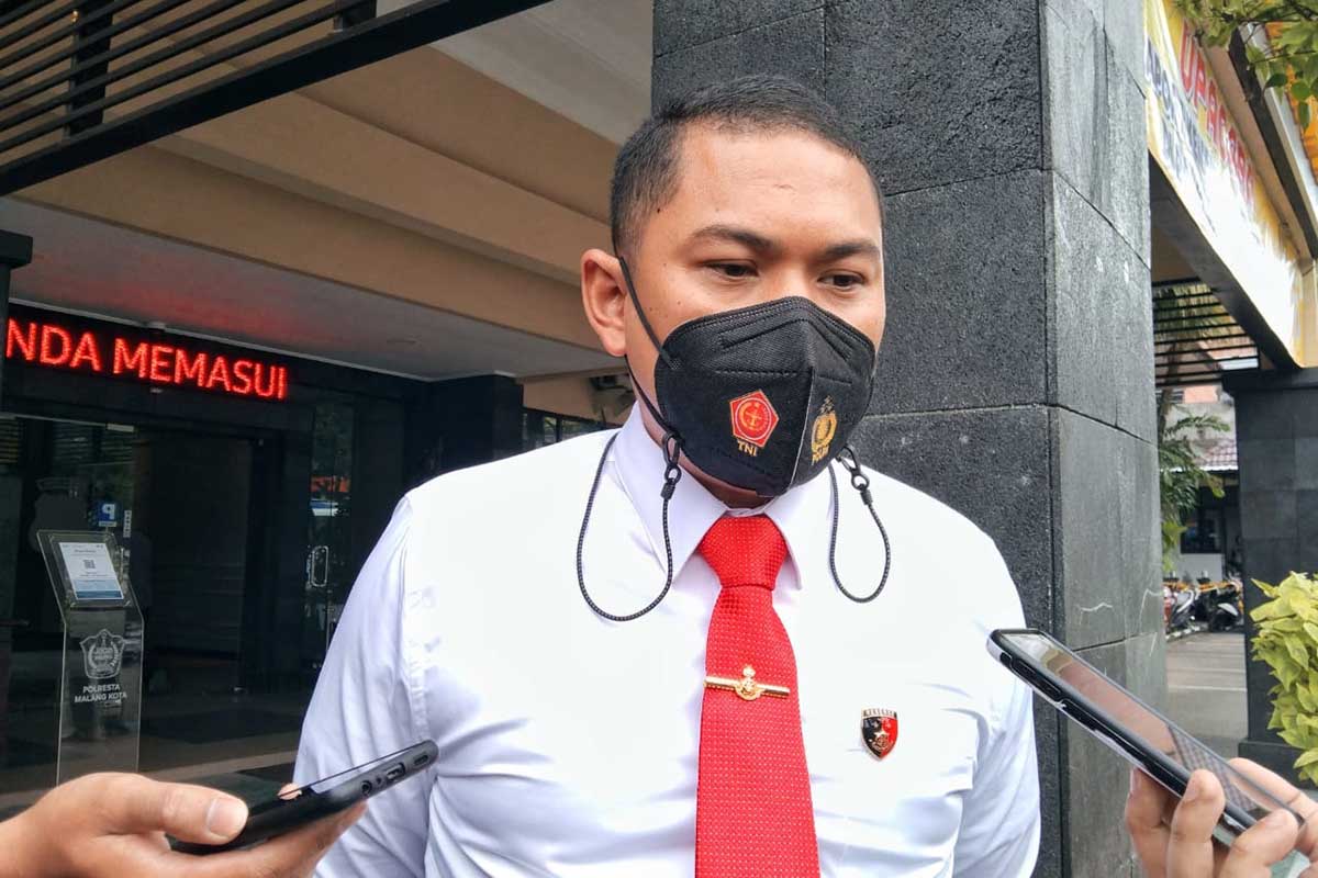 Kompol Tinton Yudha Riambodo, menjelaskan progres kasus pencabulan dan kekerasan anak. (jaz) - Kasus Lain Pencabulan Anak, Kasatreskrim Sebut Diluar Konteks Pelaporan