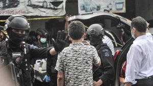 Penangkapan teroris. (ist) - Densus 88 Tangkap 3 Terduga Teroris di Jawa Timur