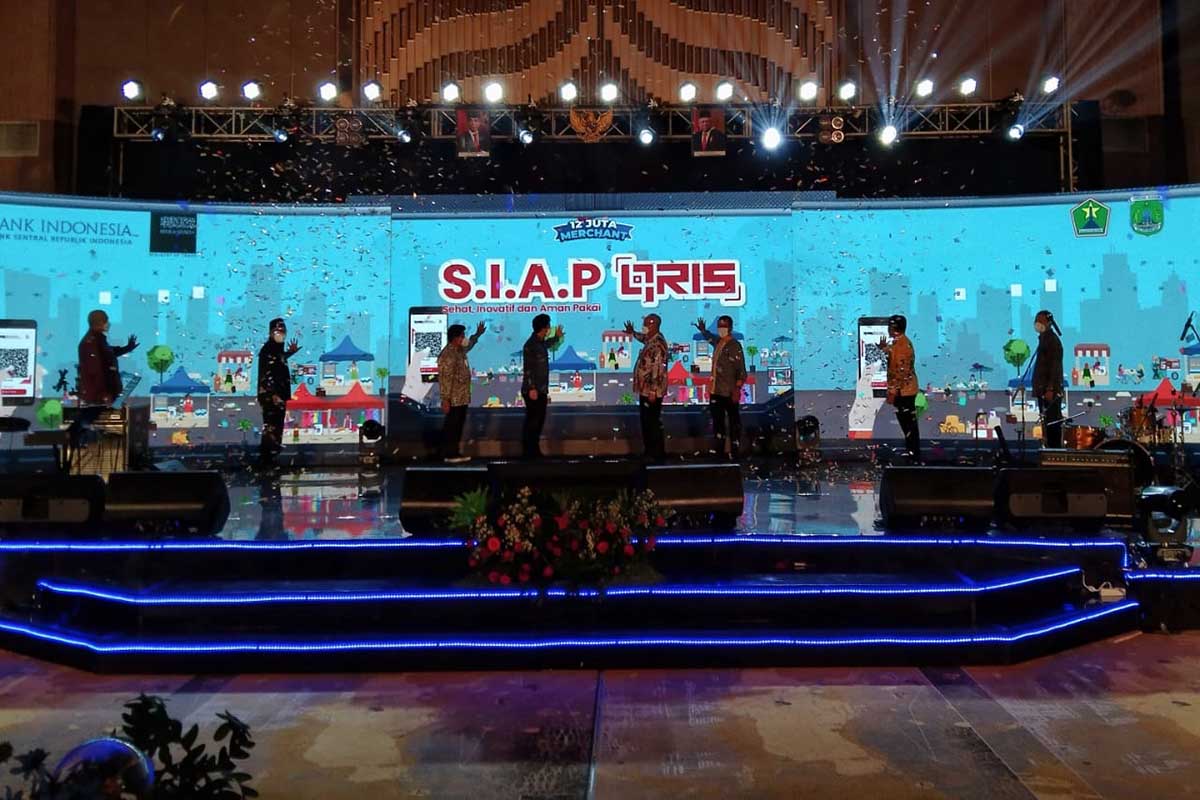 Peresmian SIAP QRIS 12 juta merchant. (jaz) - Permudah Transaksi, BI Targetkan QRIS 12 Juta Merchan