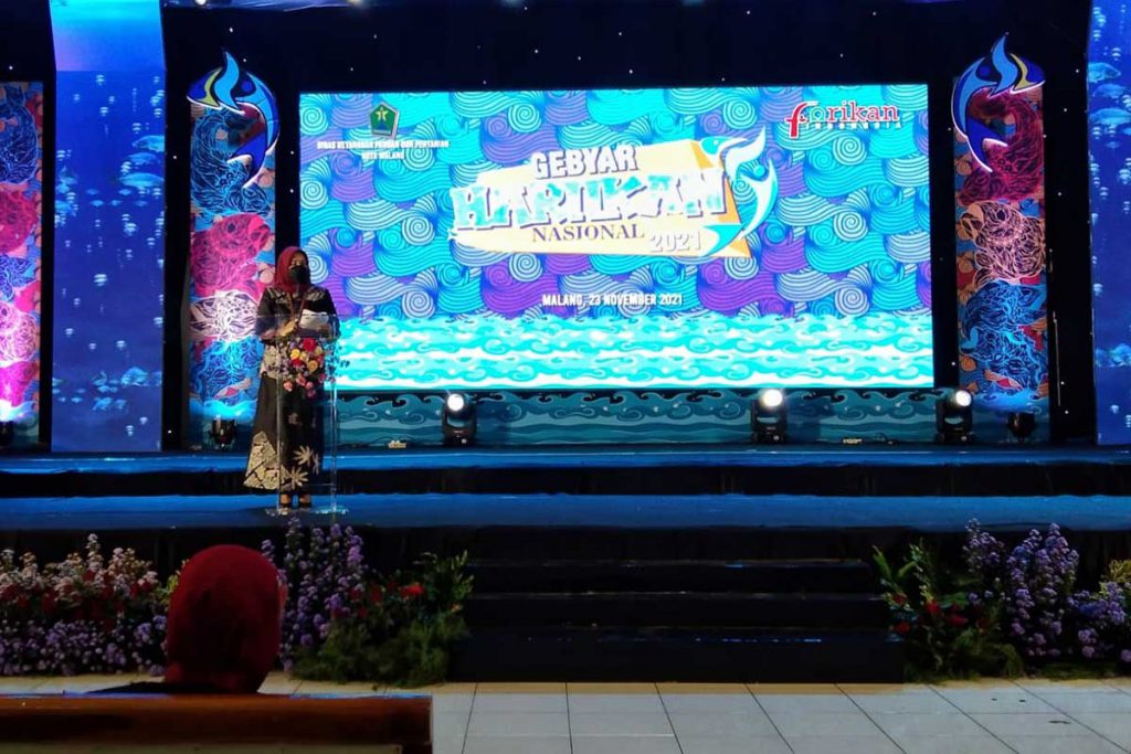 Plt Dispangtan, Sri Winarni menjelaskan tujuan event Gebyar Hari Ikan. (jaz) - Dispangtan Dampingi Pembudidaya Kampanyekan Gemar Makan Ikan