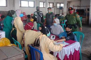 Salah satu sisi Pasar Kebalen jadi lokasi vaksinasi. (ist) - Maksimalkan Herd Immunity, Vaksinasi Digelar di Puskesmas, Pasar, Hingga Lapangan