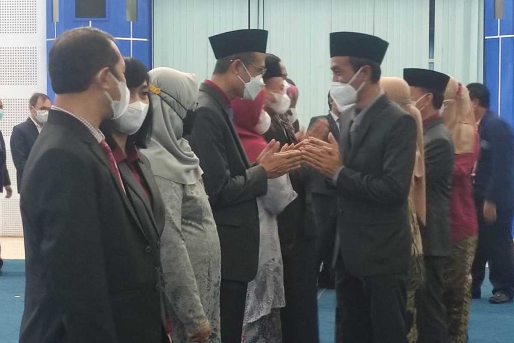 Ucapan selamat kepada para pejabat yang dilantik. (rhd) - Direktur Polinema Lantik Pembantu Direktur, Kajur, Sekjur dan KPS D3 Akuntansi